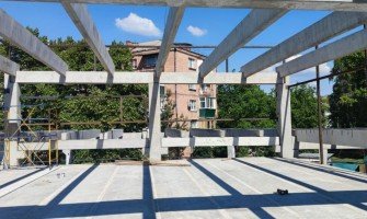 Торговельно розважальний центр у Бориспільському районі.